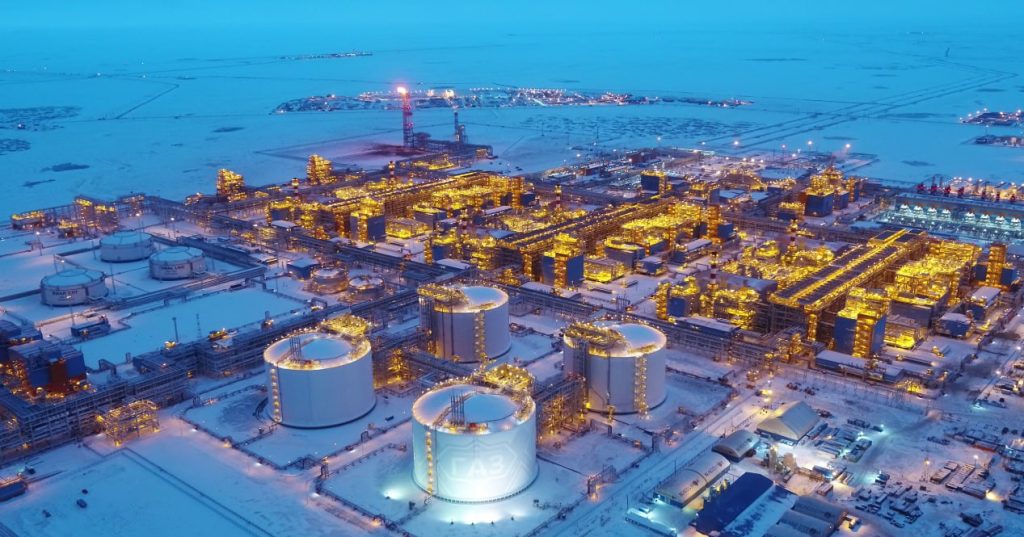 Завод по сжижению природного газа "Ямал СПГ", пос. Сабетта